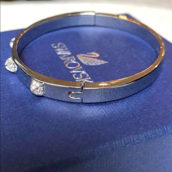 Swarovski Crystal Bangle - Picture 3 of 9